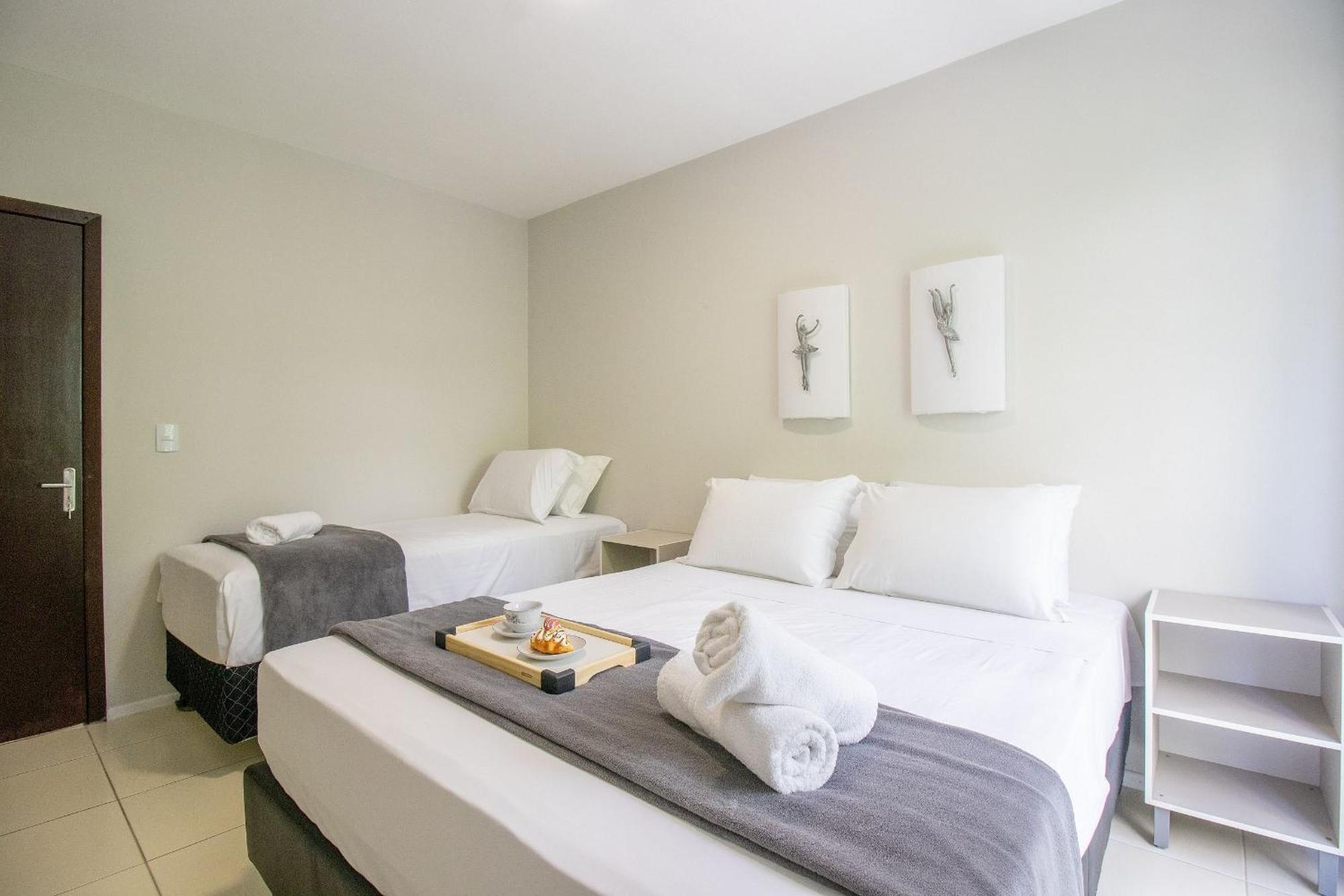 Apartamento Joa33 - 3 Dorm, Climatizado, Garagem