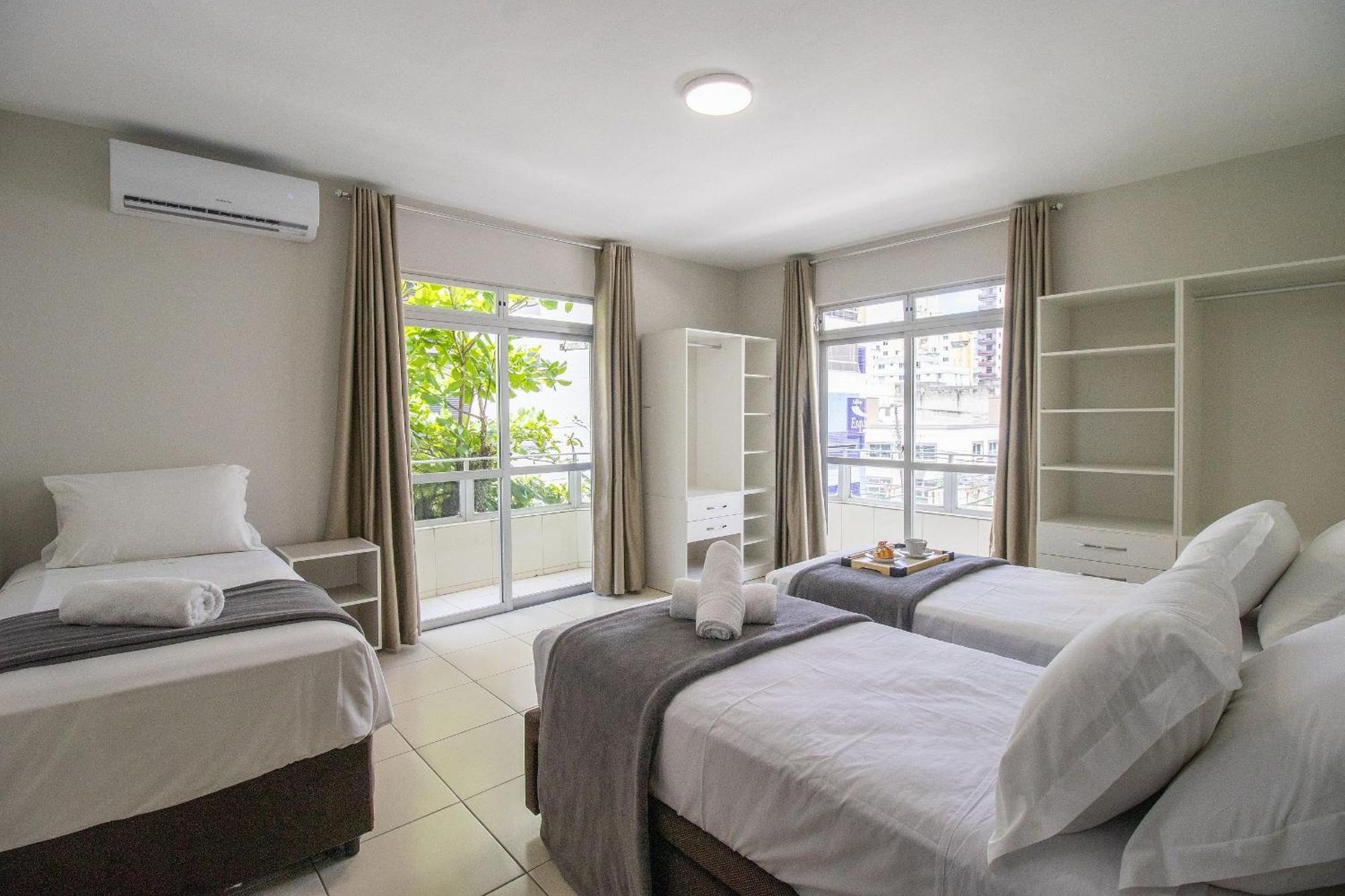 Joa33 - 3 Dorm, Climatizado, Garagem Apartamento