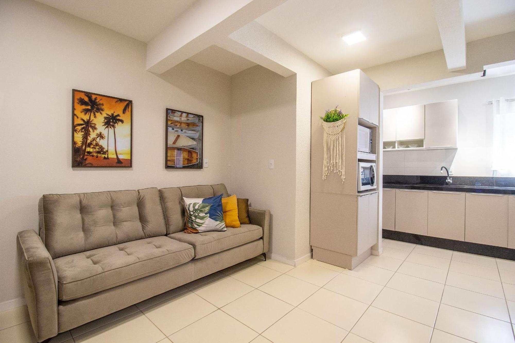 Apartamento Joa33 - 3 Dorm, Climatizado, Garagem