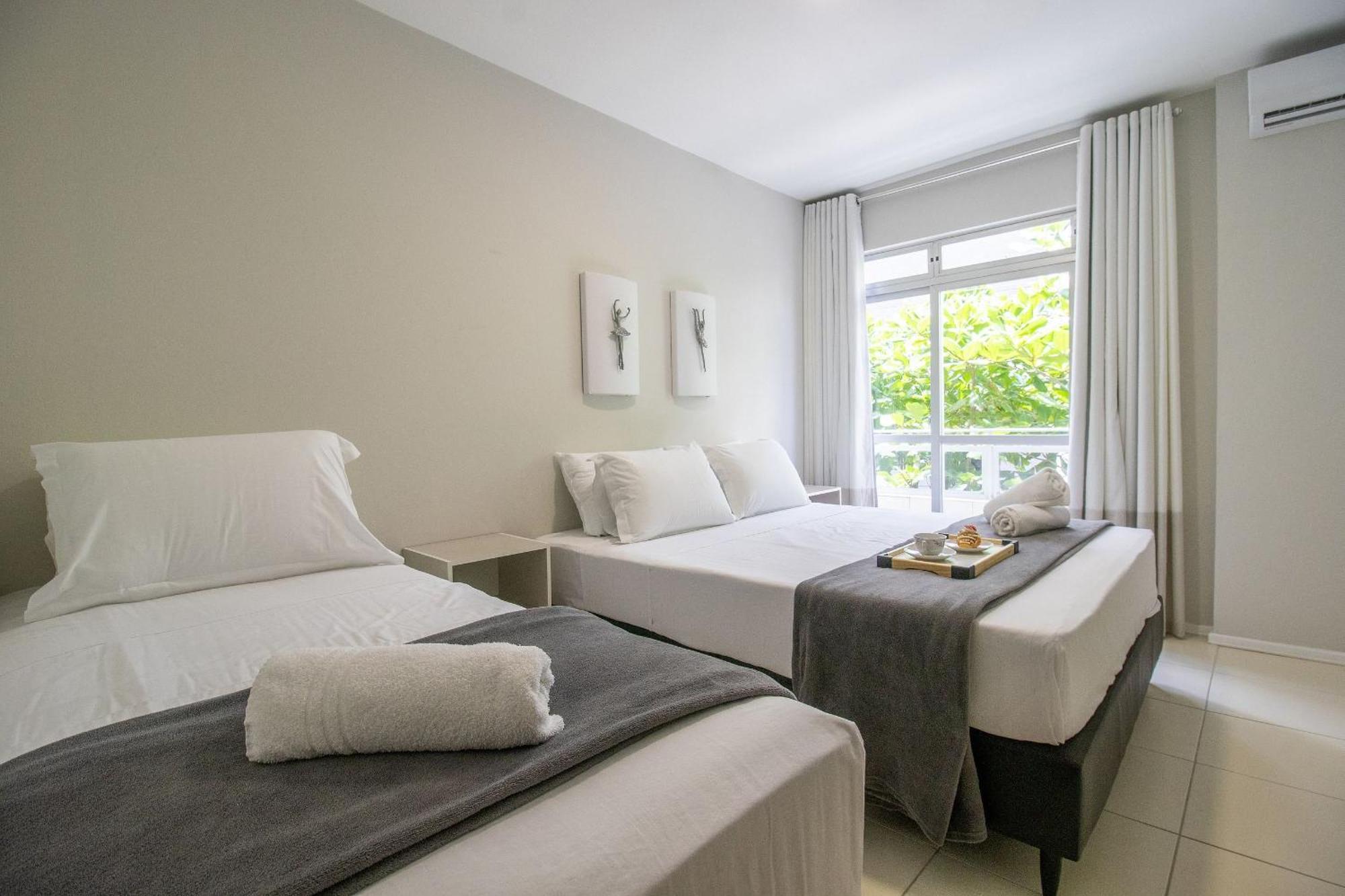 Apartamento Joa33 - 3 Dorm, Climatizado, Garagem *